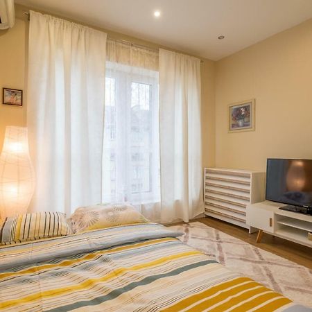 Modern 2 Bedroom Apartment Next To Vitosha Str. София Экстерьер фото