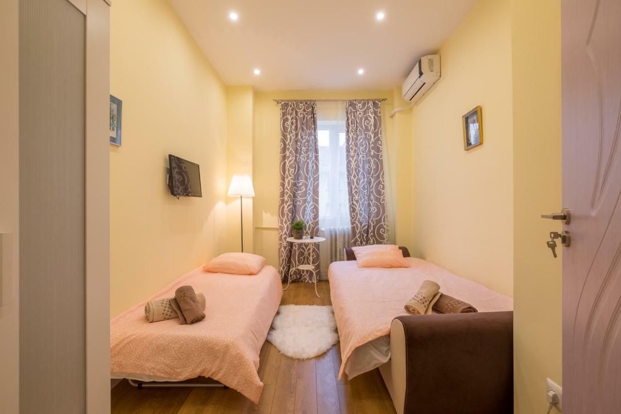Modern 2 Bedroom Apartment Next To Vitosha Str. София Экстерьер фото