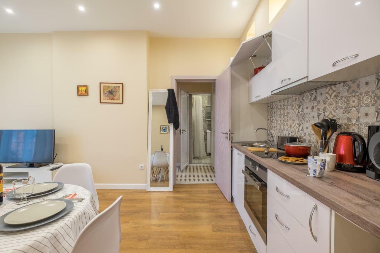 Modern 2 Bedroom Apartment Next To Vitosha Str. София Экстерьер фото
