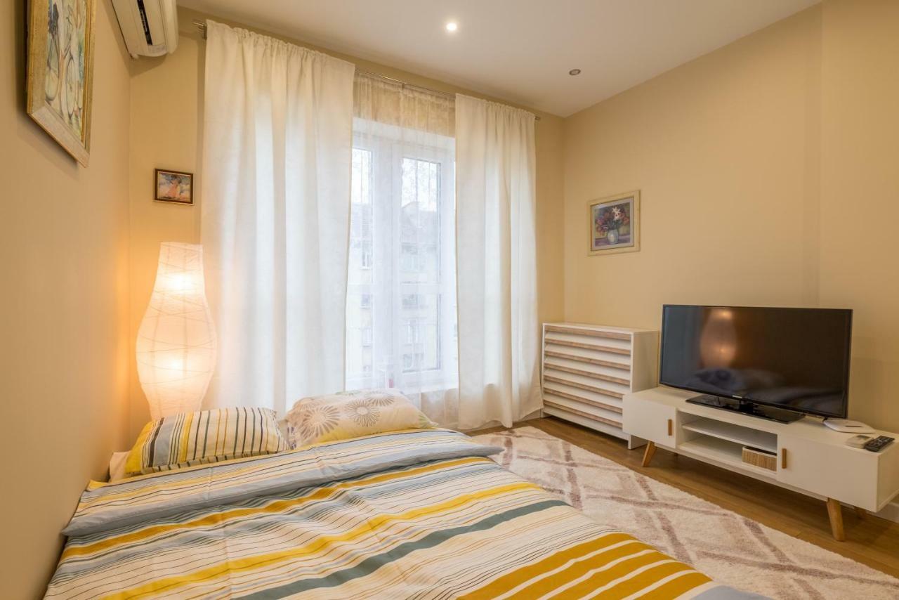 Modern 2 Bedroom Apartment Next To Vitosha Str. София Экстерьер фото