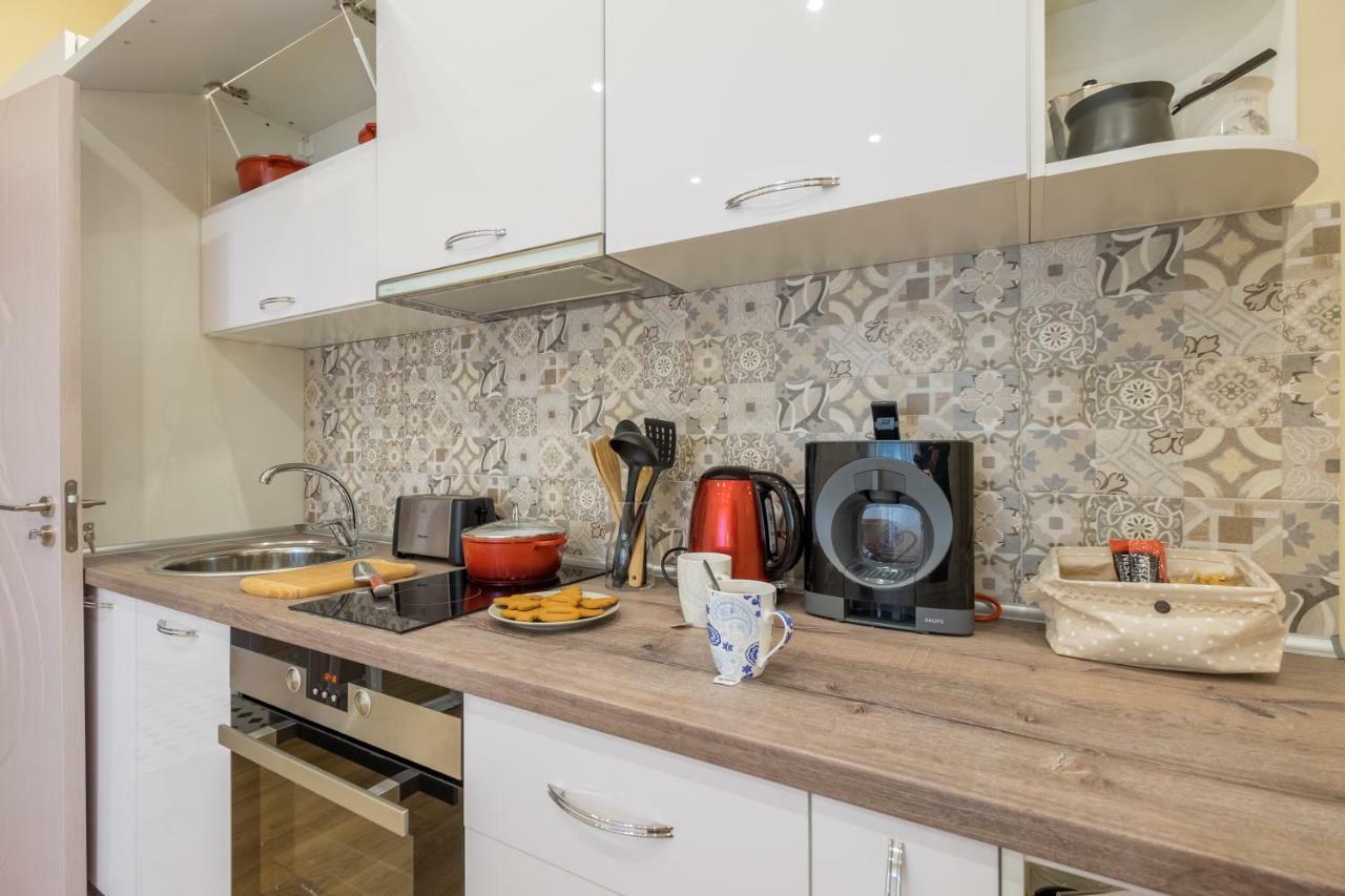 Modern 2 Bedroom Apartment Next To Vitosha Str. София Экстерьер фото
