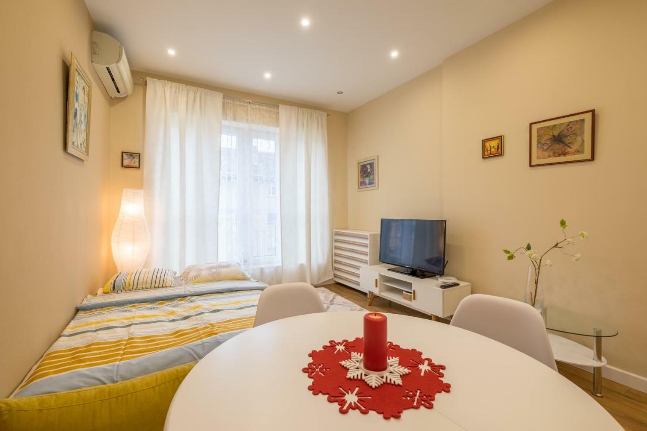 Modern 2 Bedroom Apartment Next To Vitosha Str. София Экстерьер фото